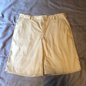 Men’s Khaki Nike Golf Shorts! GREAT Condition!!